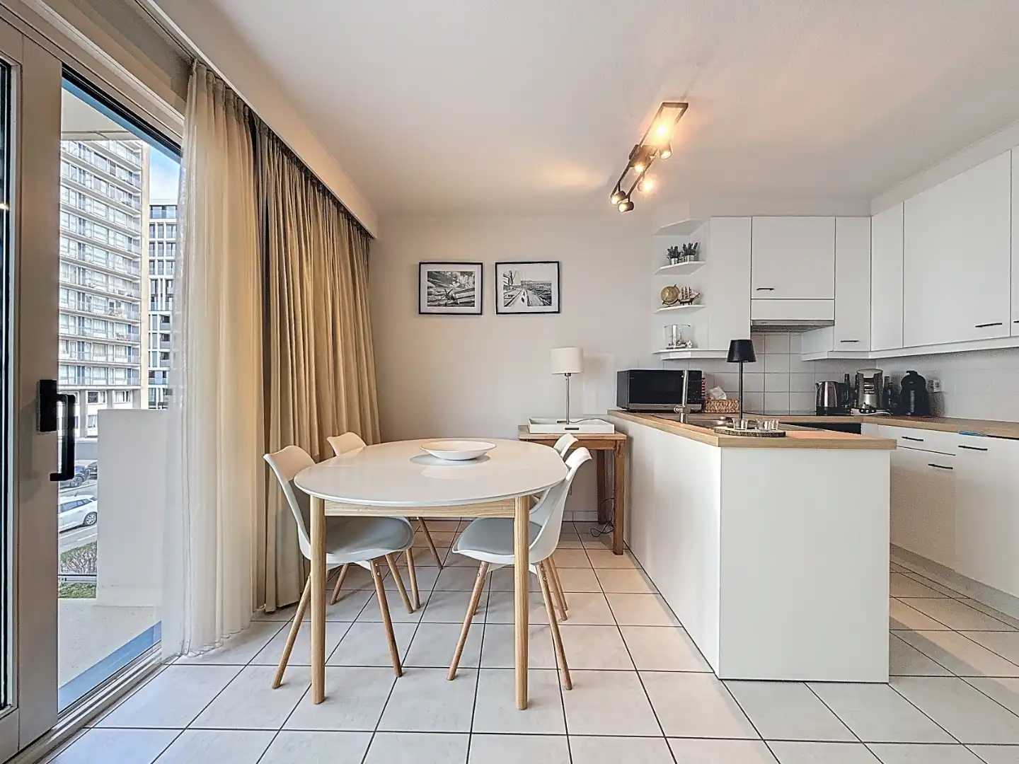 Instapklaar appartement nabij het strand van Nieuwpoort-Bad foto 3