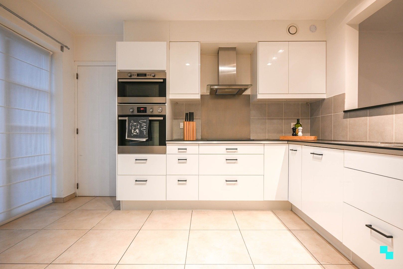 Instapklare woning nabij centrum Deerlijk foto 9