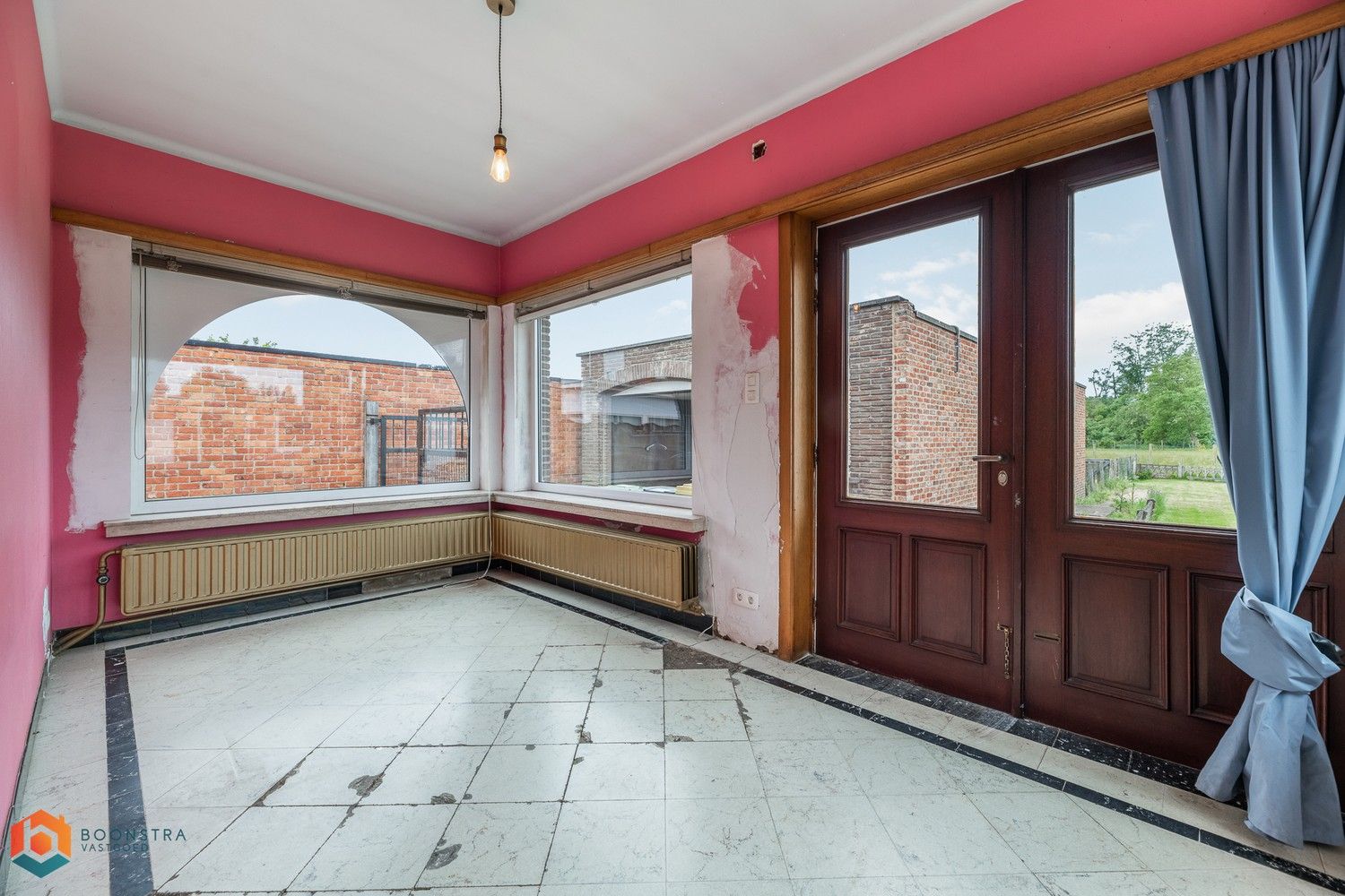 Woning met 3 slaapkamers en ruime garage foto 7