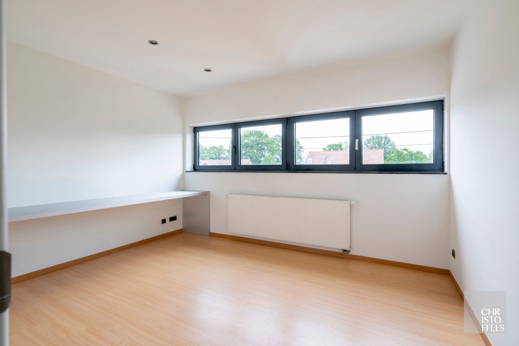 Tijdloze villa (405 m²) met zwembad, magazijn en weiland op 4.858 m²! foto 23