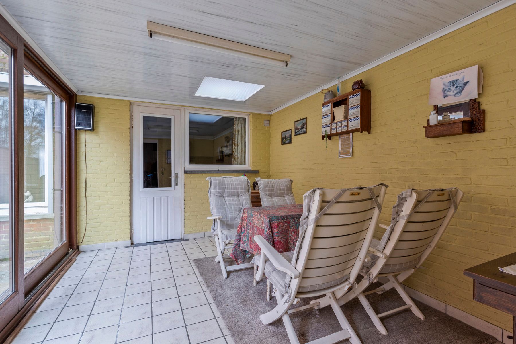 Ruime woning met tuin én garage in hartje Belsele foto 8