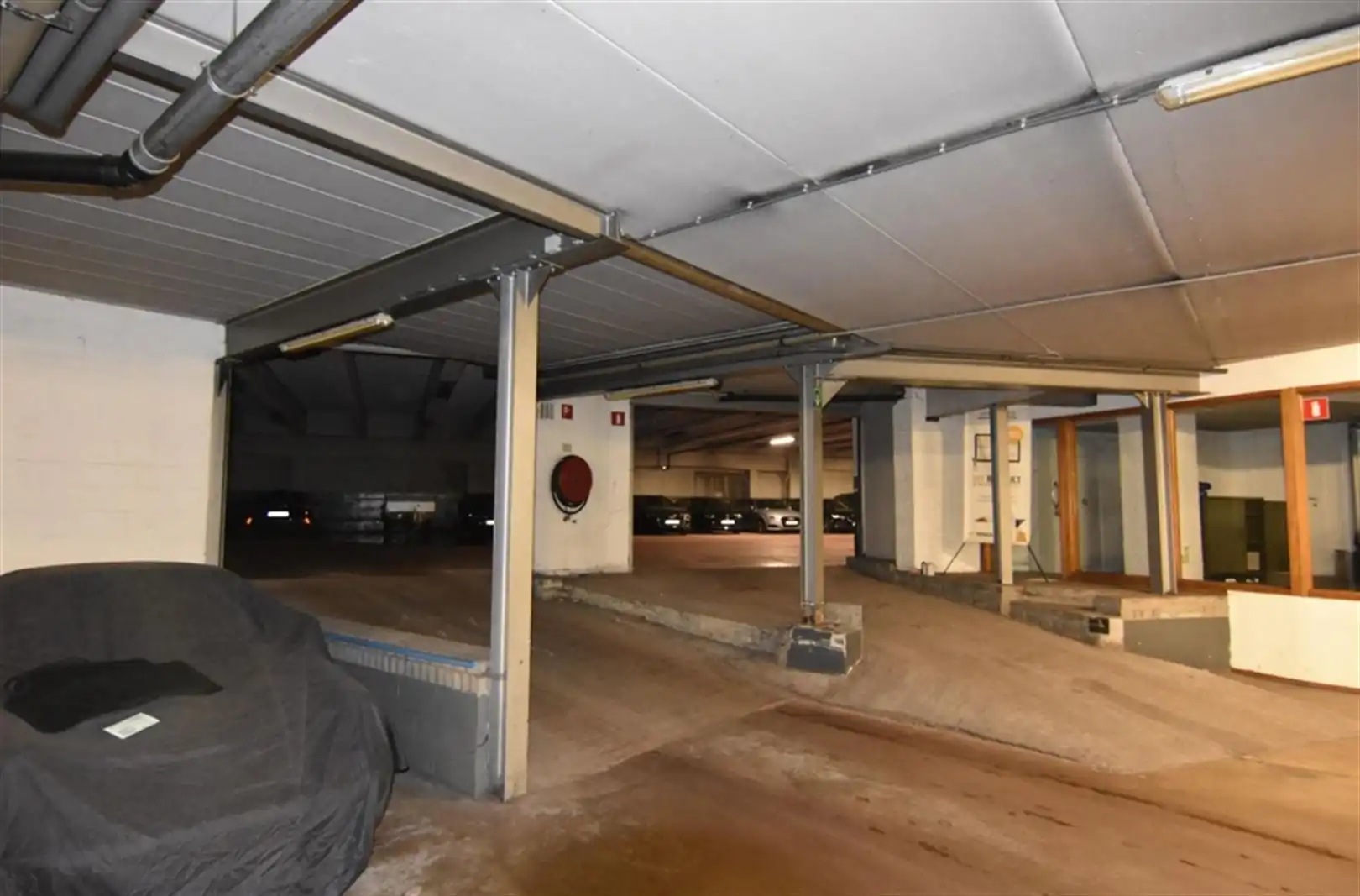 Polyvalent bedrijfsgebouw voor opslag / industrie foto 11