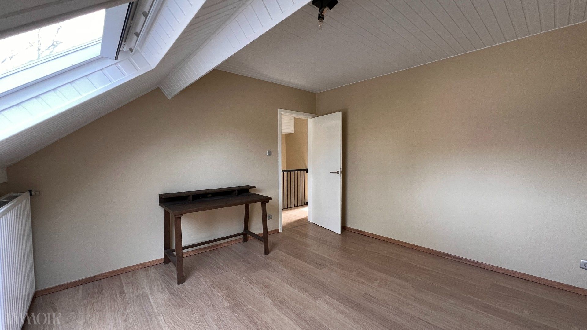 Ruim duplex appartement met terras in Brasschaat. foto 8