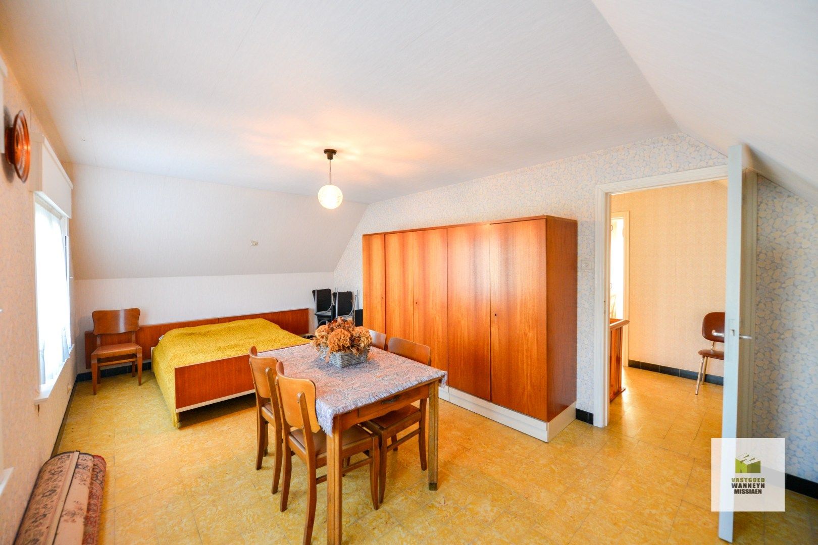 Woning met groot bijgebouw (personal trainer, yoga school, vakantiekampjes,..) foto 8
