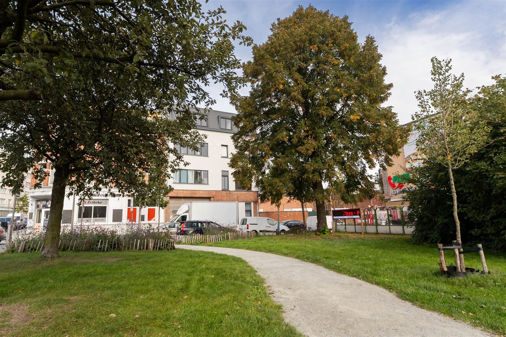 Vergund opbrengsteigendom met 6 appartementen en garage foto 5