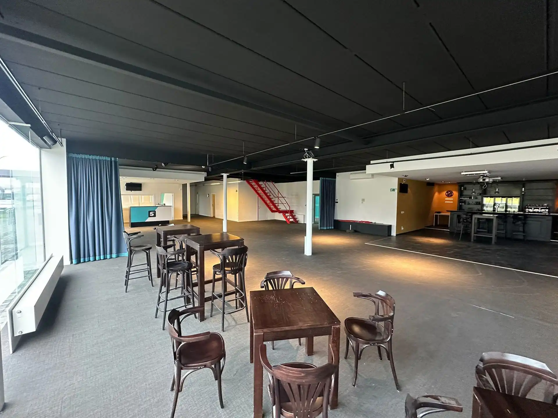 Bedrijfsvastgoed te huur foto 3