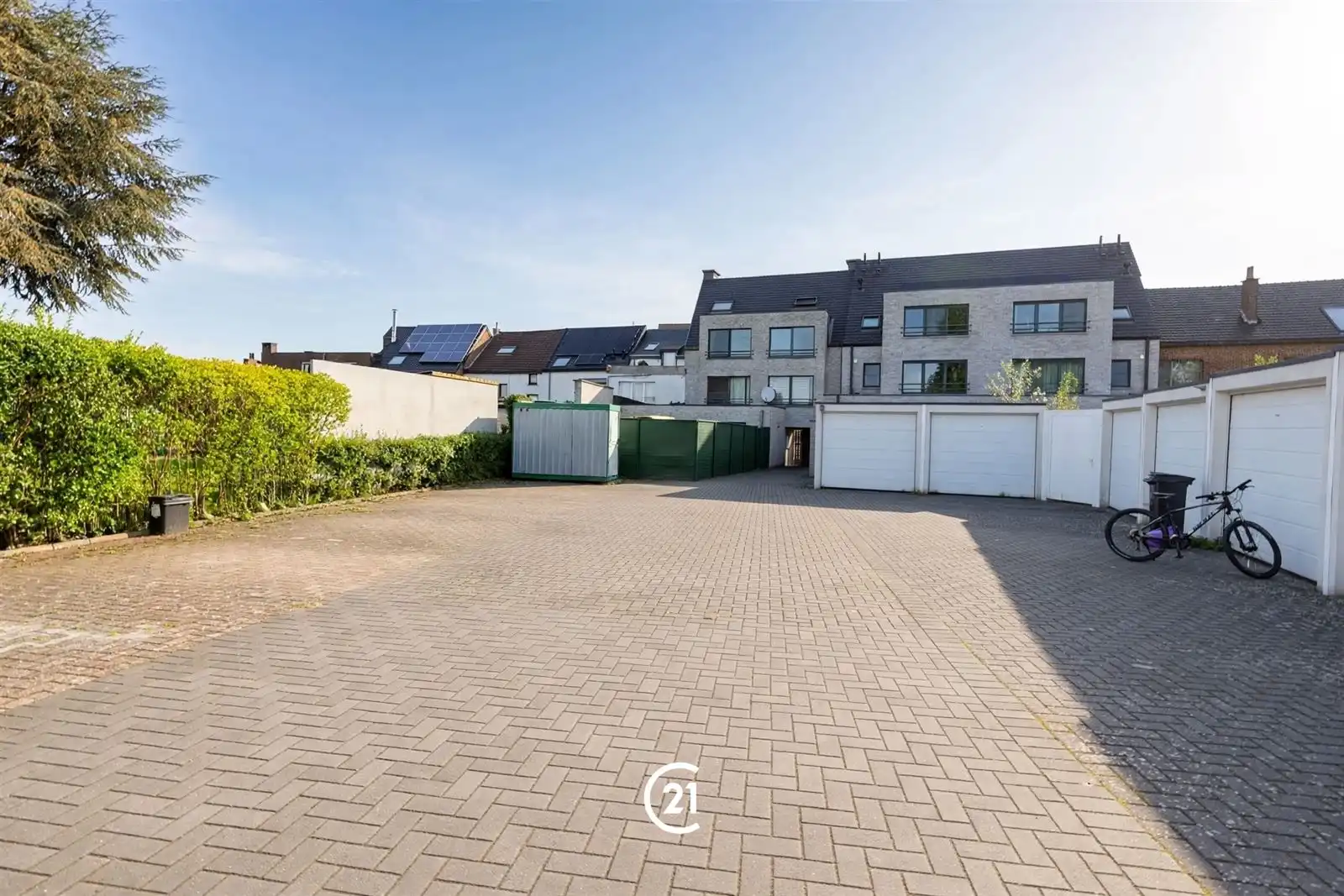 Modern en energiezuinig wonen op een strategische locatie foto 2