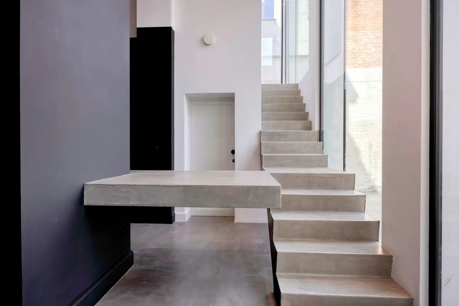 Exceptioneel en luxueus gerenoveerd 19e eeuws appartement midden in de binnenstad. foto 3