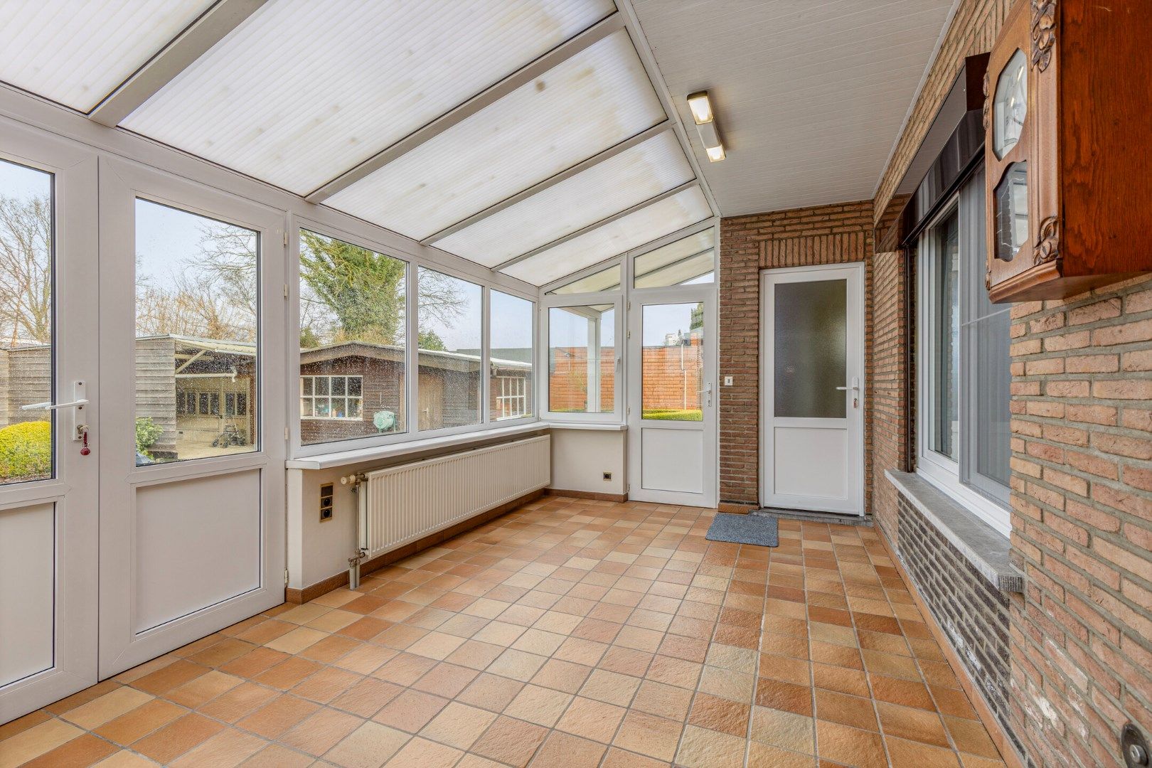 Goed onderhouden woning met 3 slpks op een mooi perceel van 25 are. foto 10