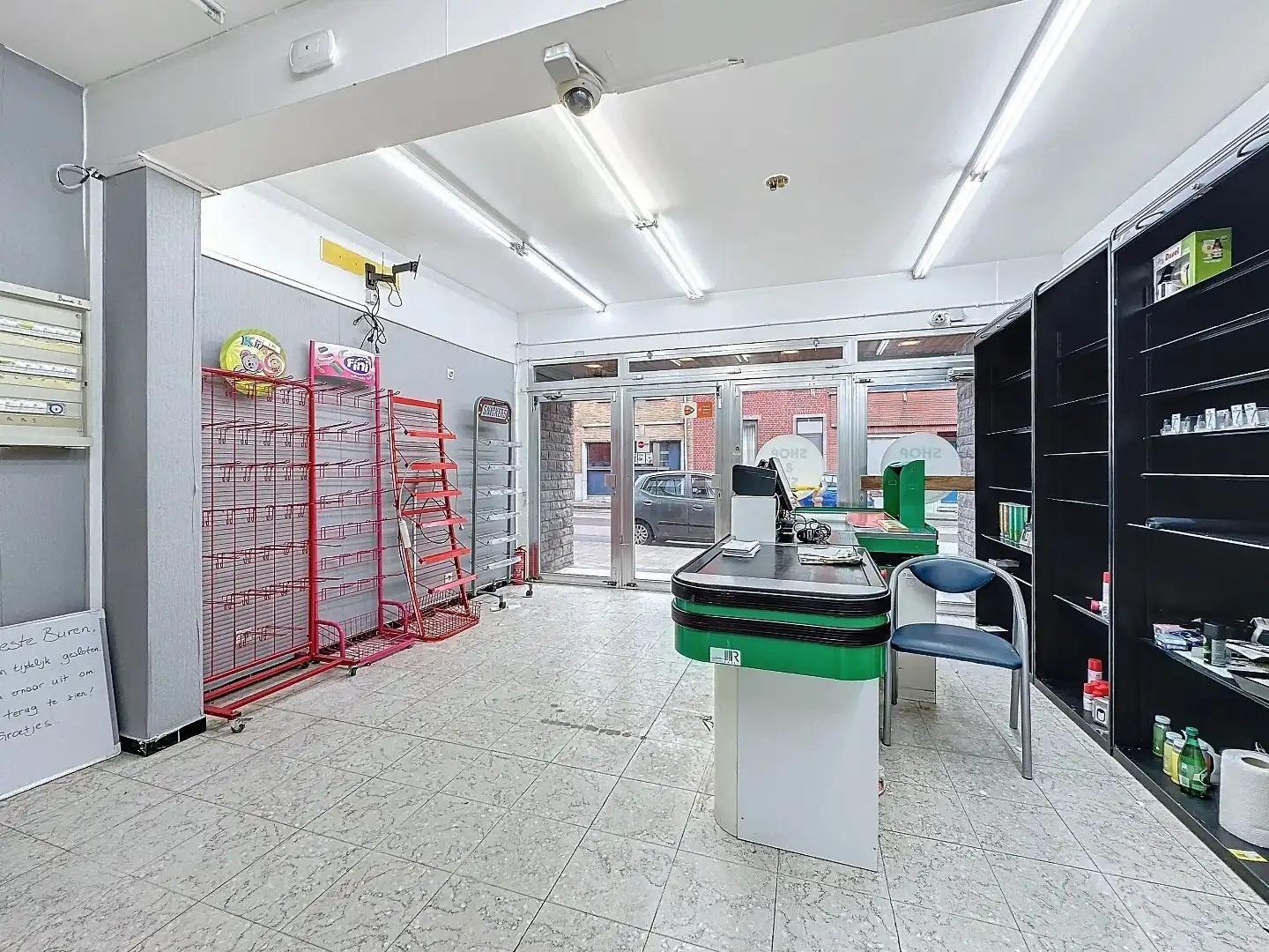 Uitstekende winkelruimte te koop op centrale ligging te Kessel-Lo! foto 2