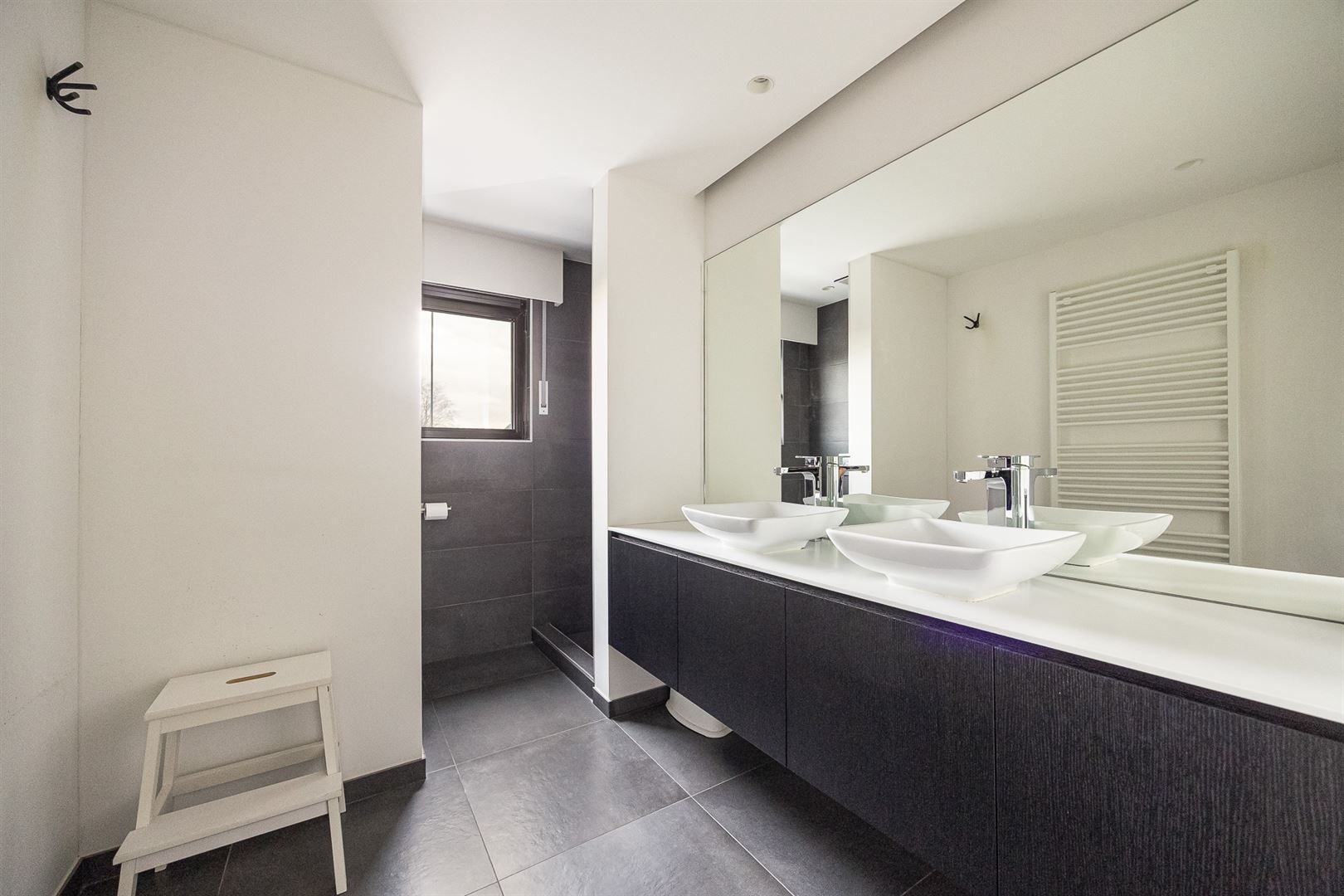 Ruime en sfeervolle OB te Heist-centrum! foto 19