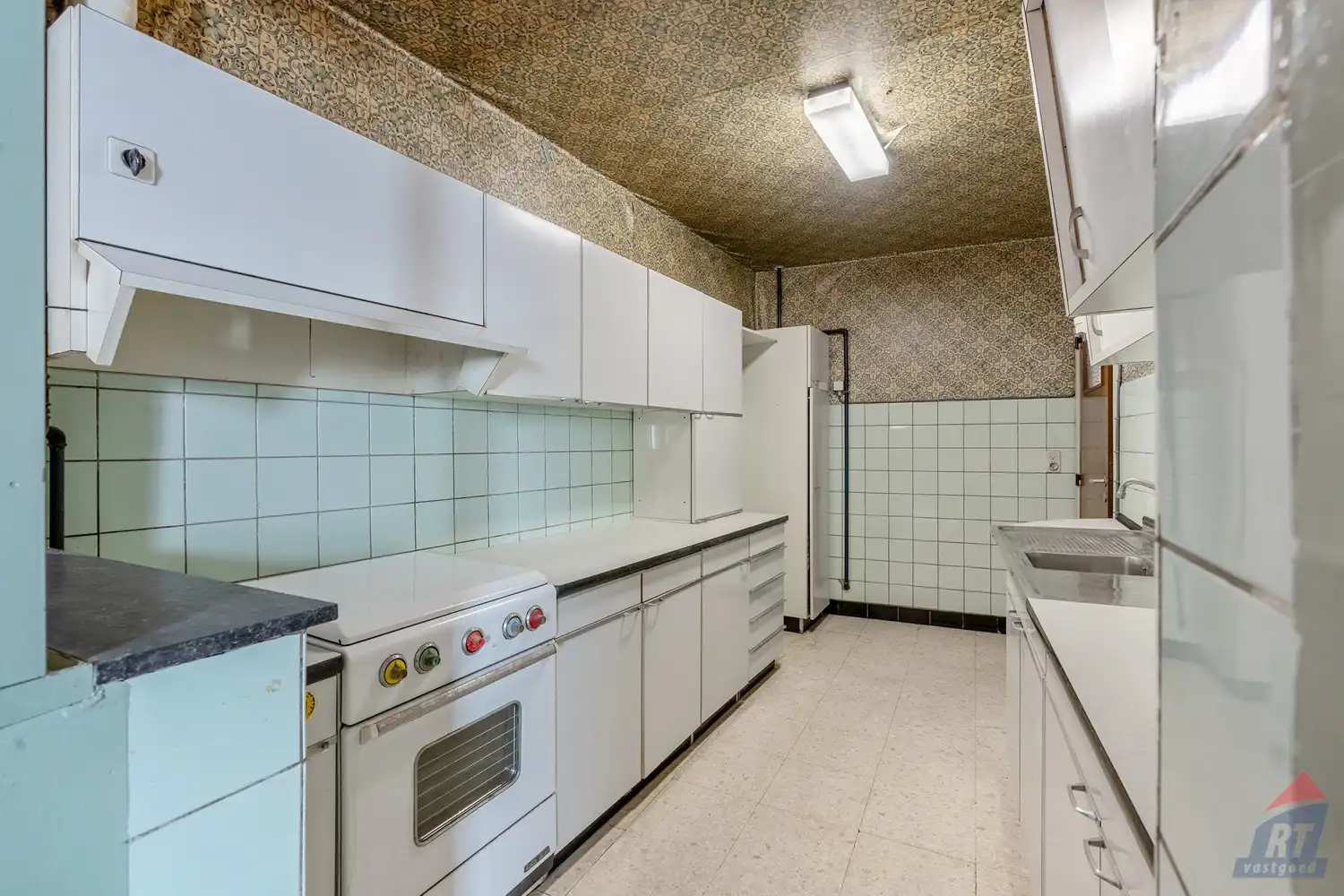 Unieke investeringskans op absolute toplocatie in het hart van Sint-Truiden! foto 11