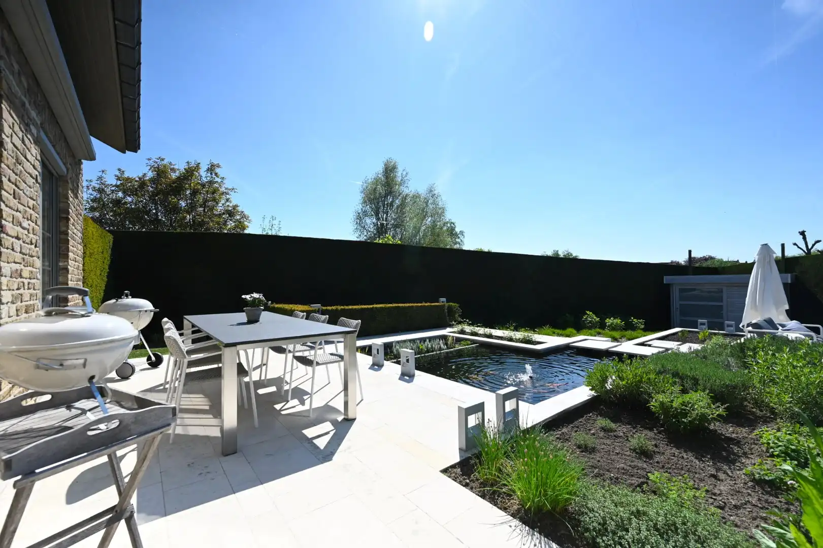 KWALITATIEF AFGEWERKTE VILLA IN RUSTIGE WIJK MET EPC B (172), 4 SLPKS, DUBBELE GARAGE EN 325M² BEW. OPP. foto 9