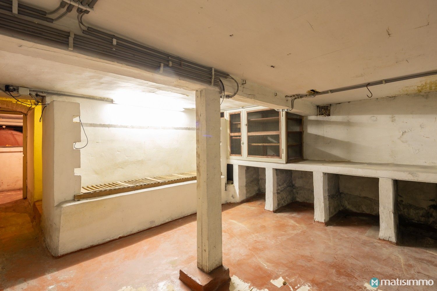 GOED GELEGEN PROJECT VOOR 3 APPARTEMENTEN + 6 AUTOSTAANPLAATSEN IN CENTRUM BILZEN foto 32