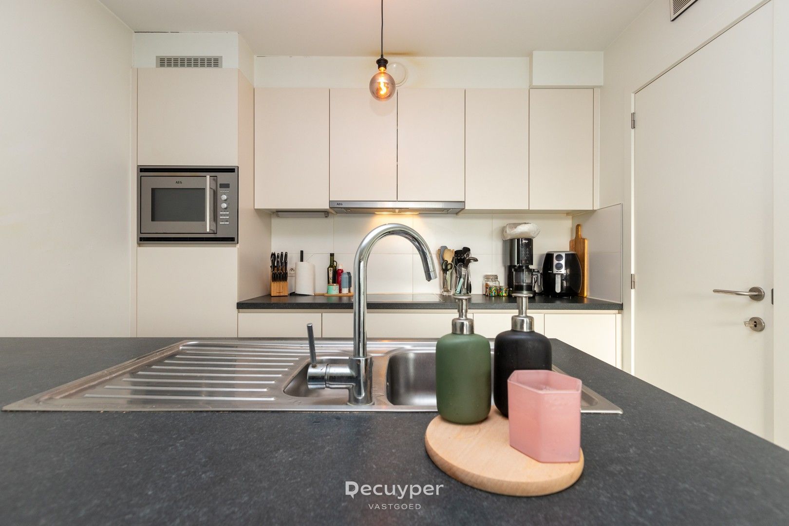 Instapklaar appartement met 1 slaapkamer en ondergrondse autostaanplaats foto 4