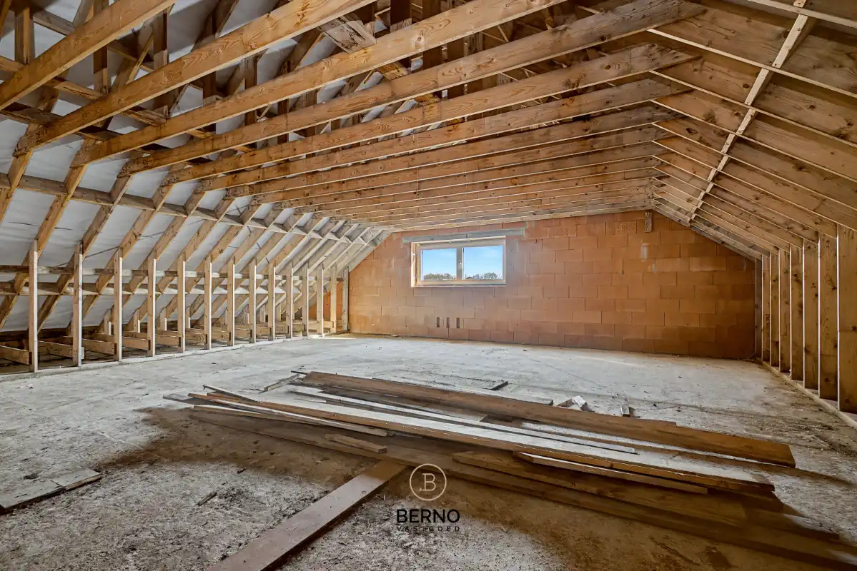 Erg ruime nieuwbouwwoning met leuke tuin foto 8