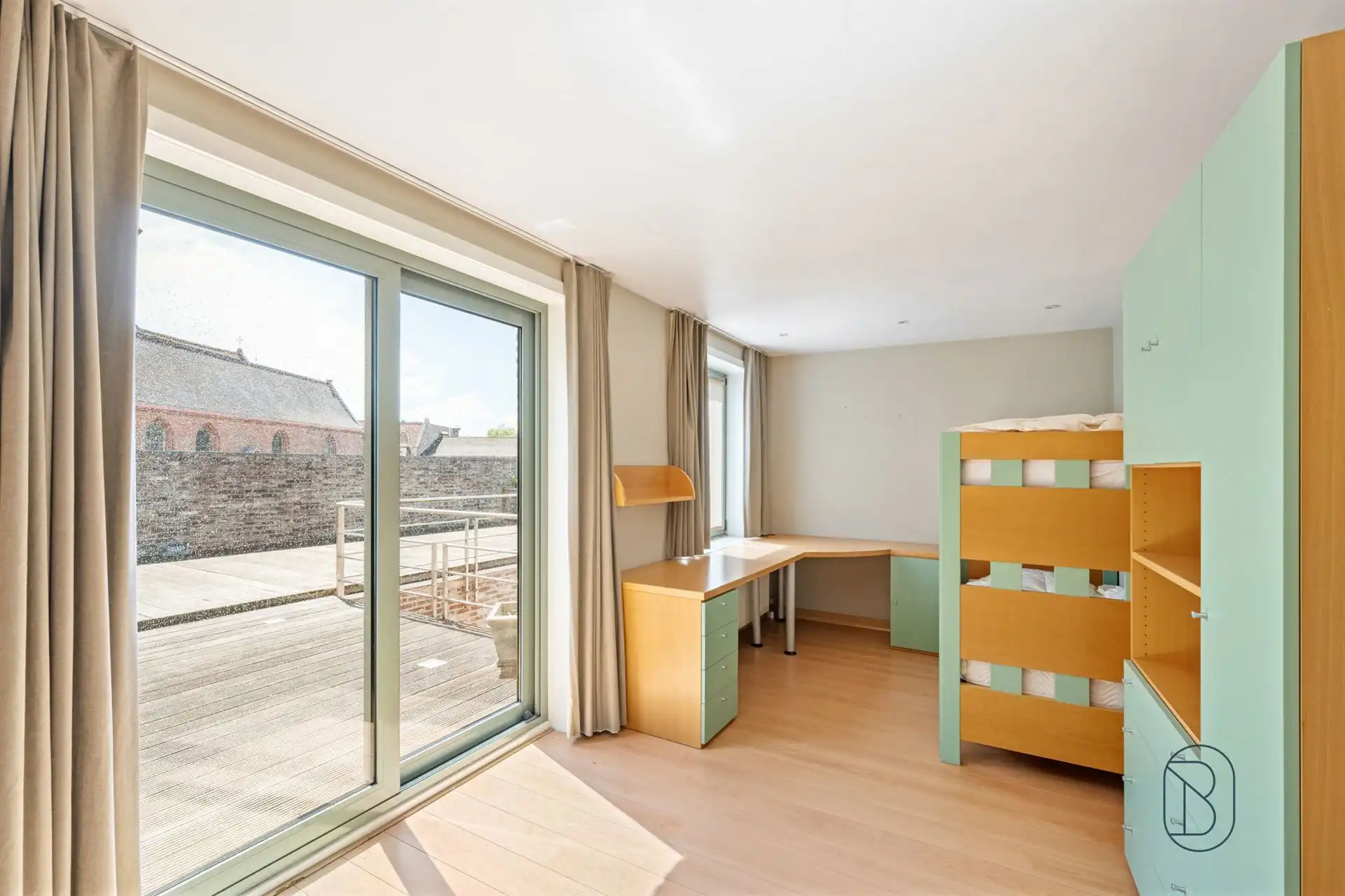 Unieke combinatie van wonen en werken in Sint-Eloois-Vijve! foto 13