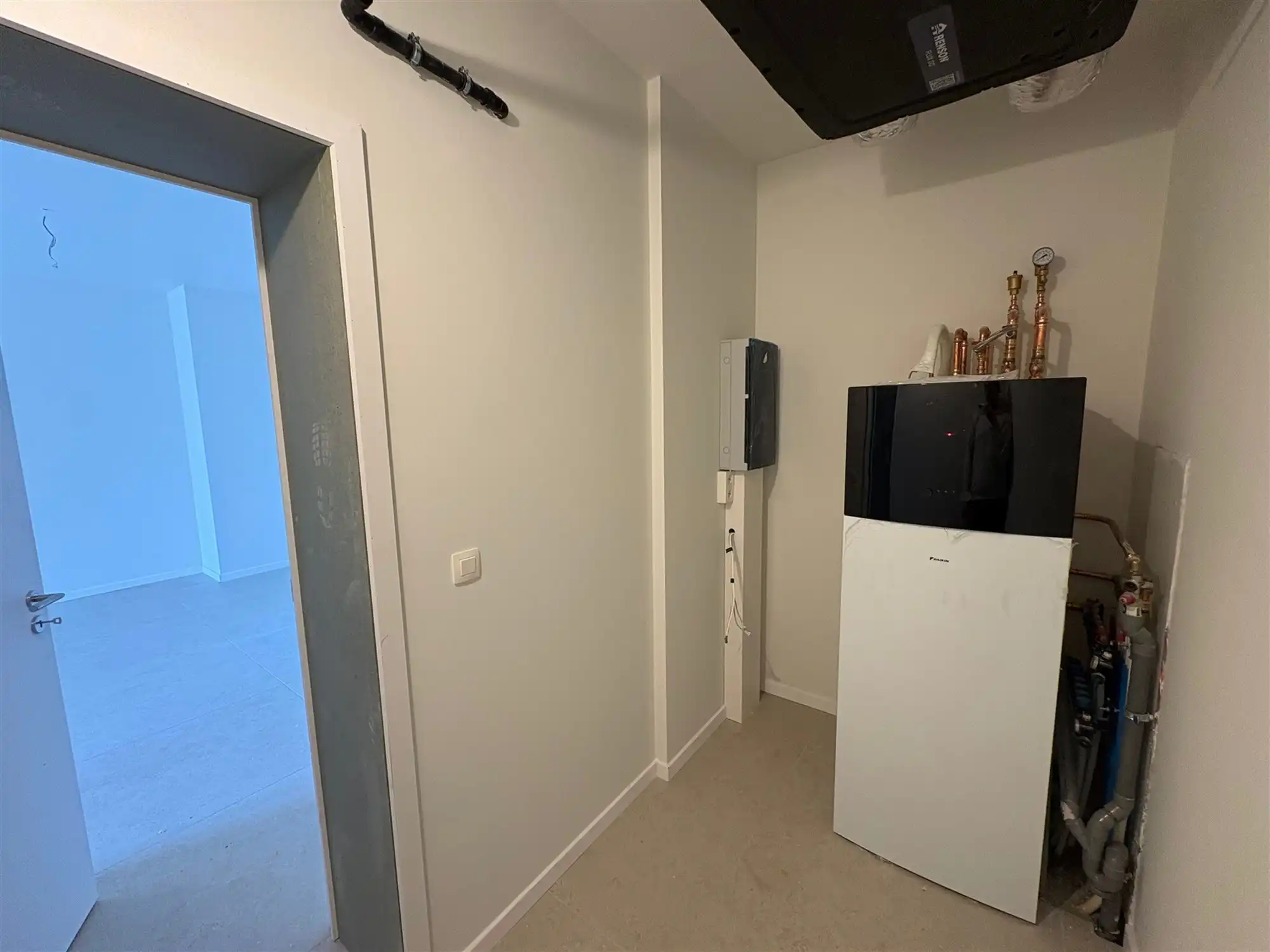 Ruim appartement met 1 slaapkamer en extra grote tuin. foto 12