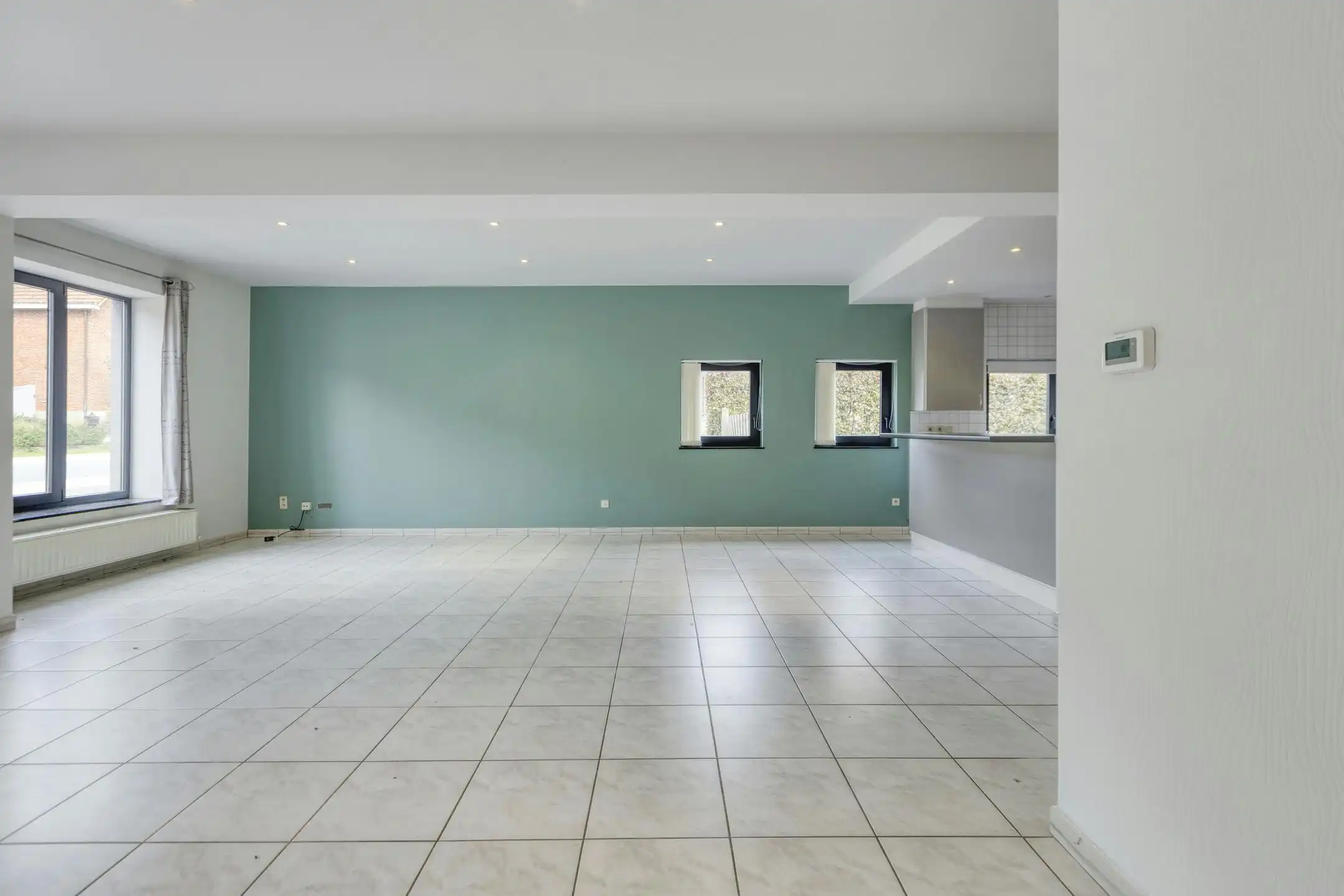 Opbrengsteigendom met 2 appartementen en hangaar te Lummen foto 6