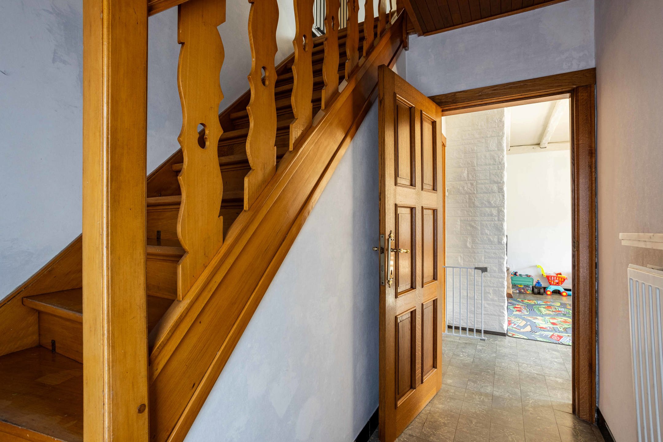 Halfopen woning met 3 slpks, garage en tuin te Oudenaarde foto 2