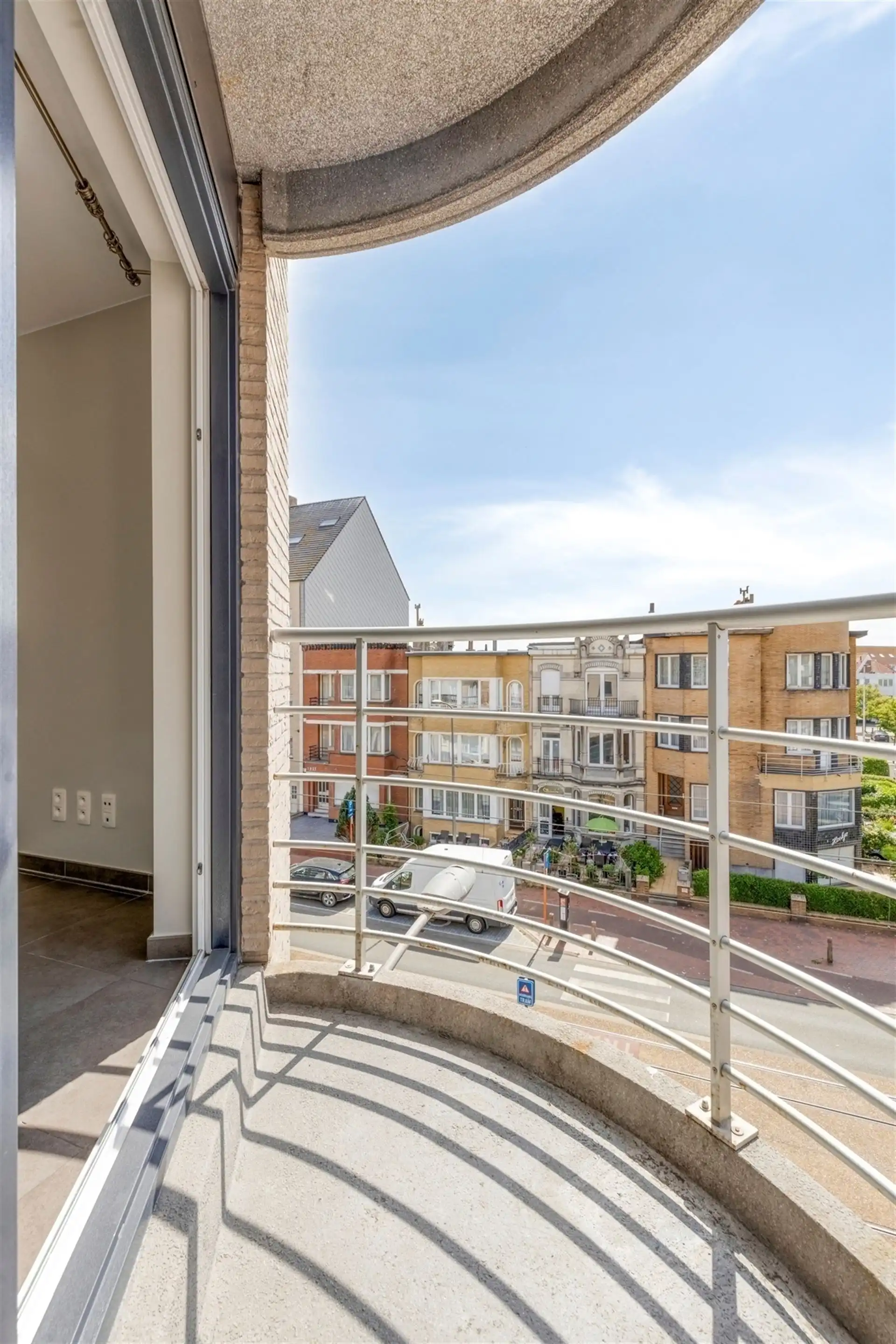 ZONNIG / STAANPLAATS  foto 4