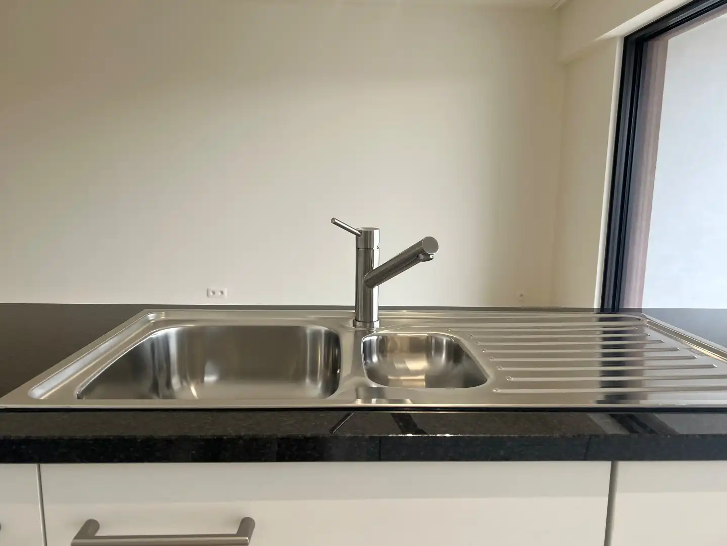 Luxe nieuwbouw appartement, 73m² met 2 terrassen , 1 slpk op toplocatie foto 7