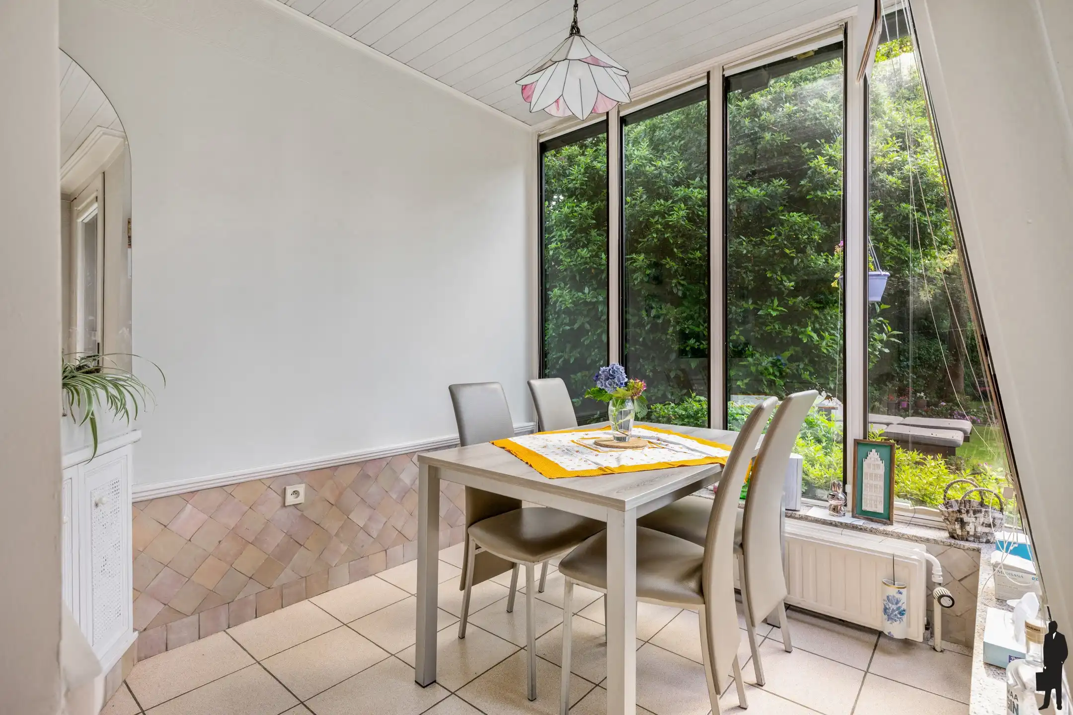 Karaktervolle HOB met prachtige tuin op absolute toplocatie foto 14