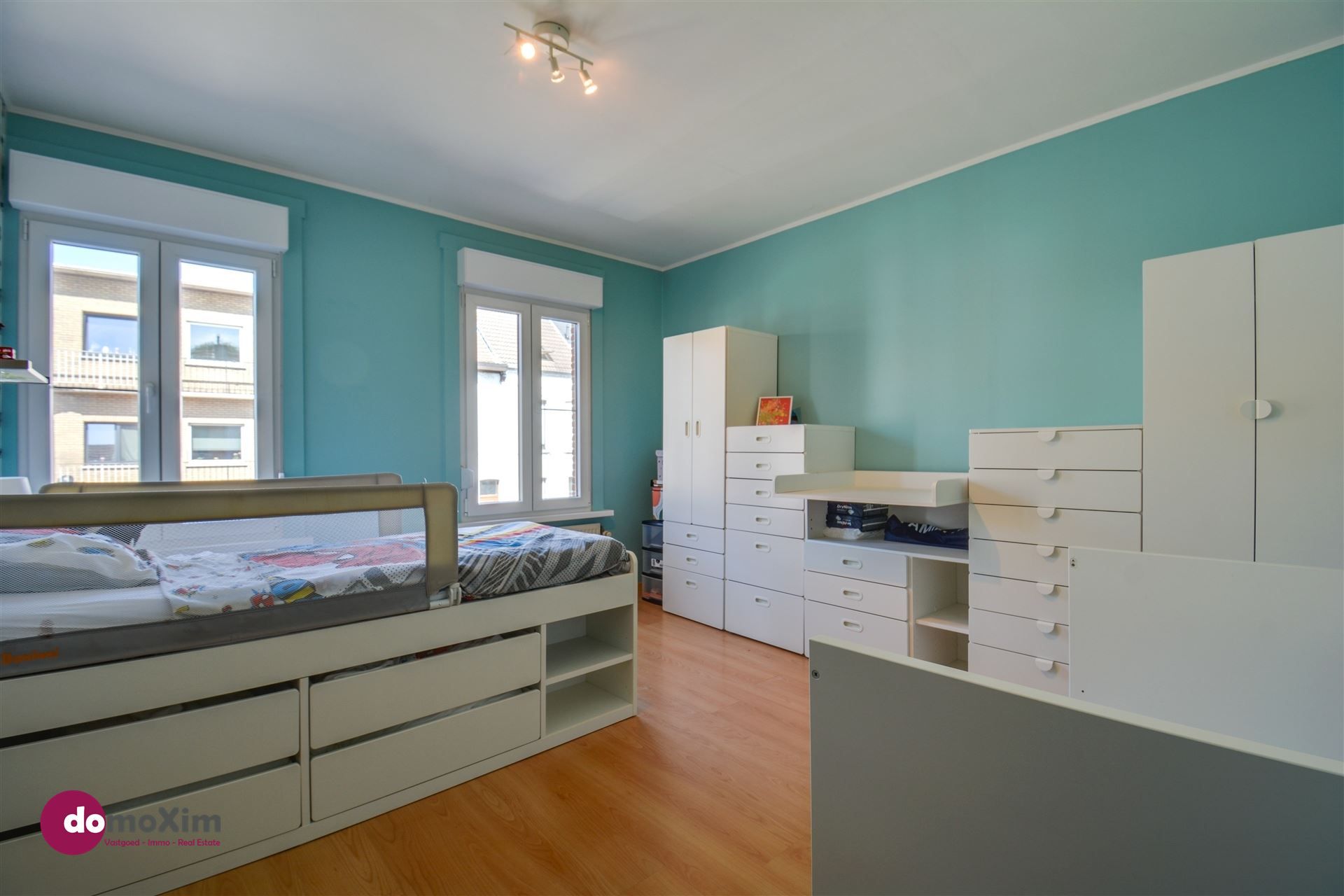 Verrassend ruime & stijlvol gerenoveerde rijwoning in hartje Muizen foto 13