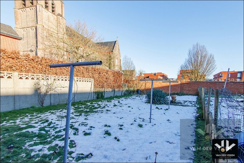 RUIME GEZINSWONING IN DE SCHADUW VAN DE KERKTOREN foto 5