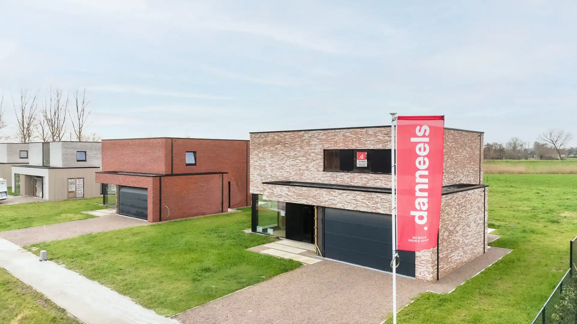 Energiezuinige nieuwbouwvilla met prachtig vrij vergezicht foto {{pictureIndex}}