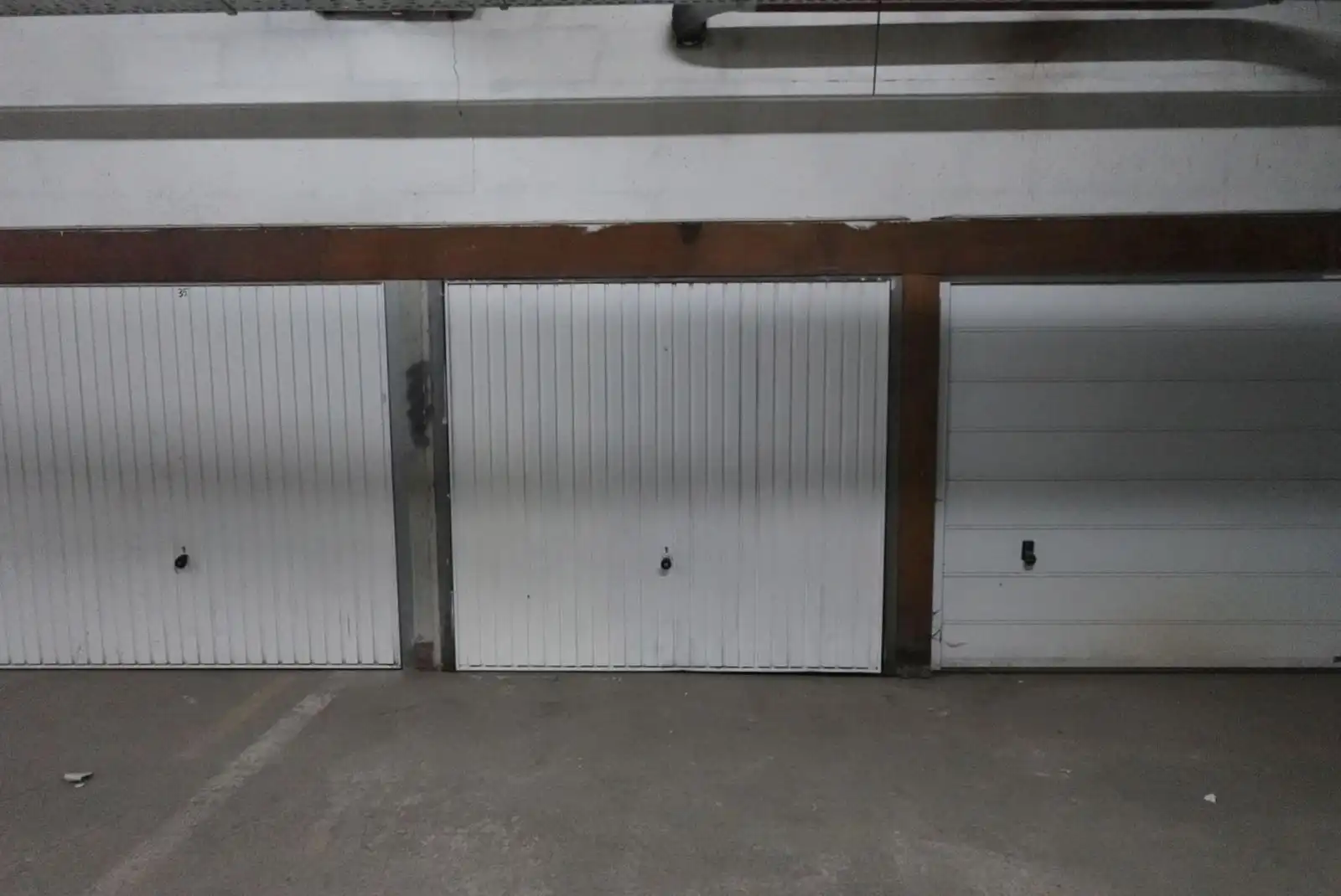 5 garages te koop in Anderlecht foto 2