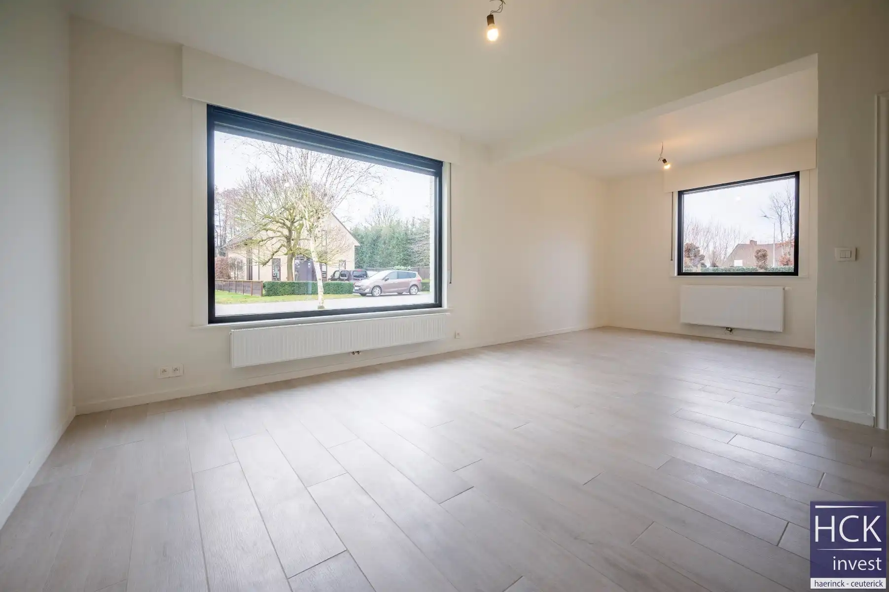 WAREGEM - Totaal gerenoveerde woning met 3 SLPK in residentiële omgeving foto 4