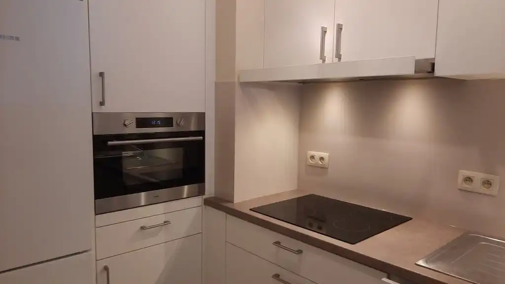 Ruim appartement met 2 slaapkamers in het centrum van Mol! foto 4