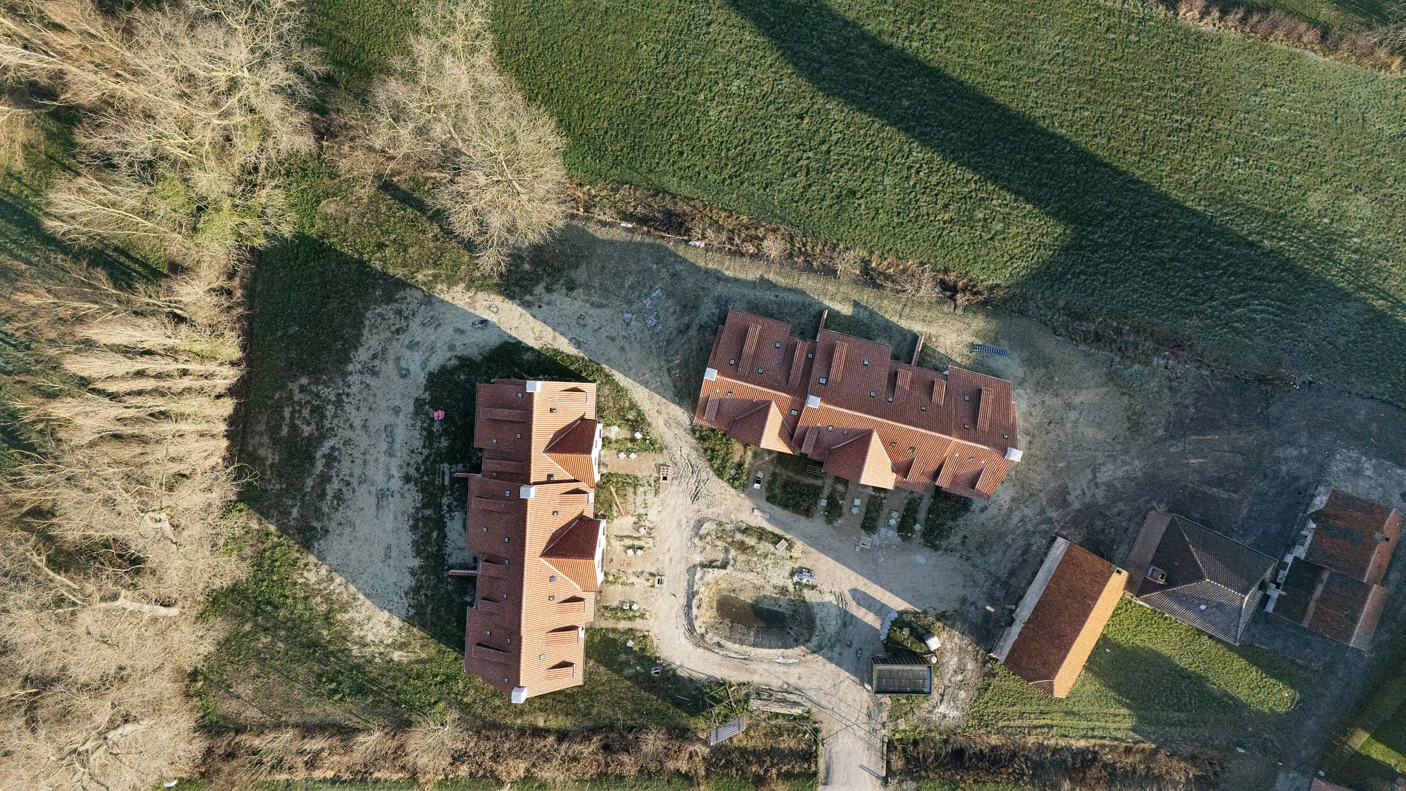 Nieuwbouw woning rustig gelegen te Lapscheure met open zicht op de velden foto 7