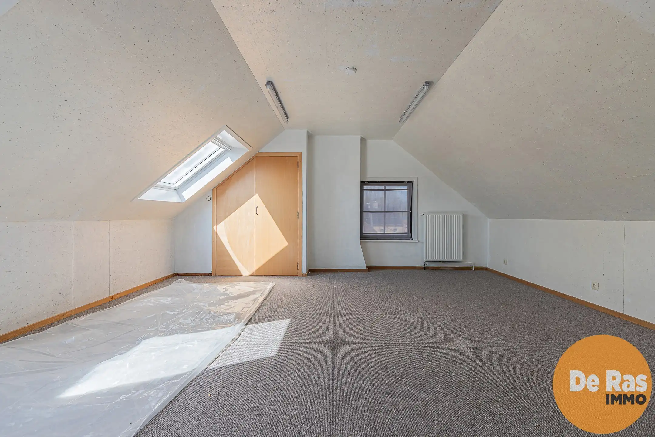 WICHELEN - Centraal gelegen halfopen bebouwing met 4 slpk.  foto 16