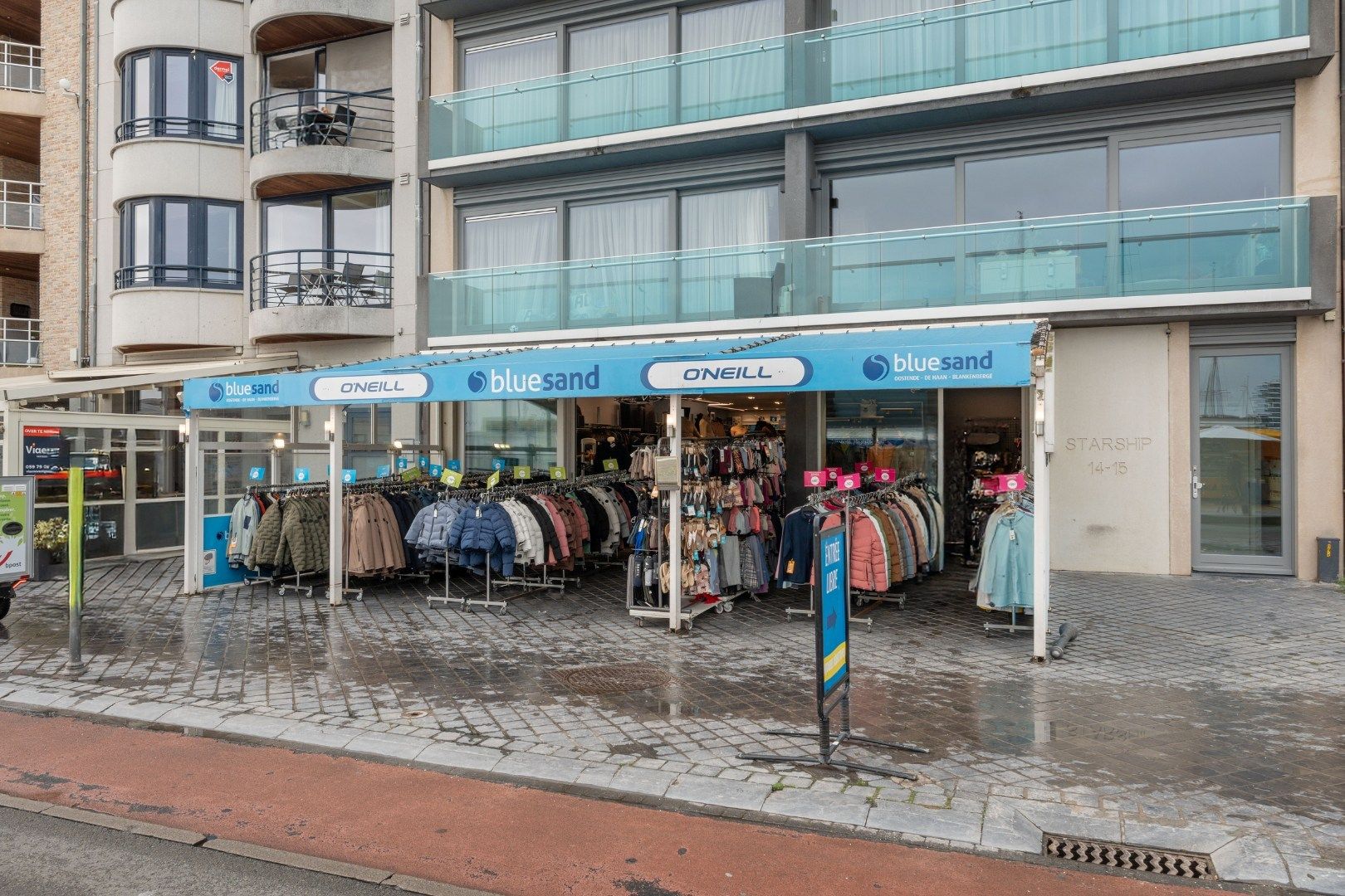 Handelspand te koop in Oostende – Topligging aan de Visserskaai foto {{pictureIndex}}