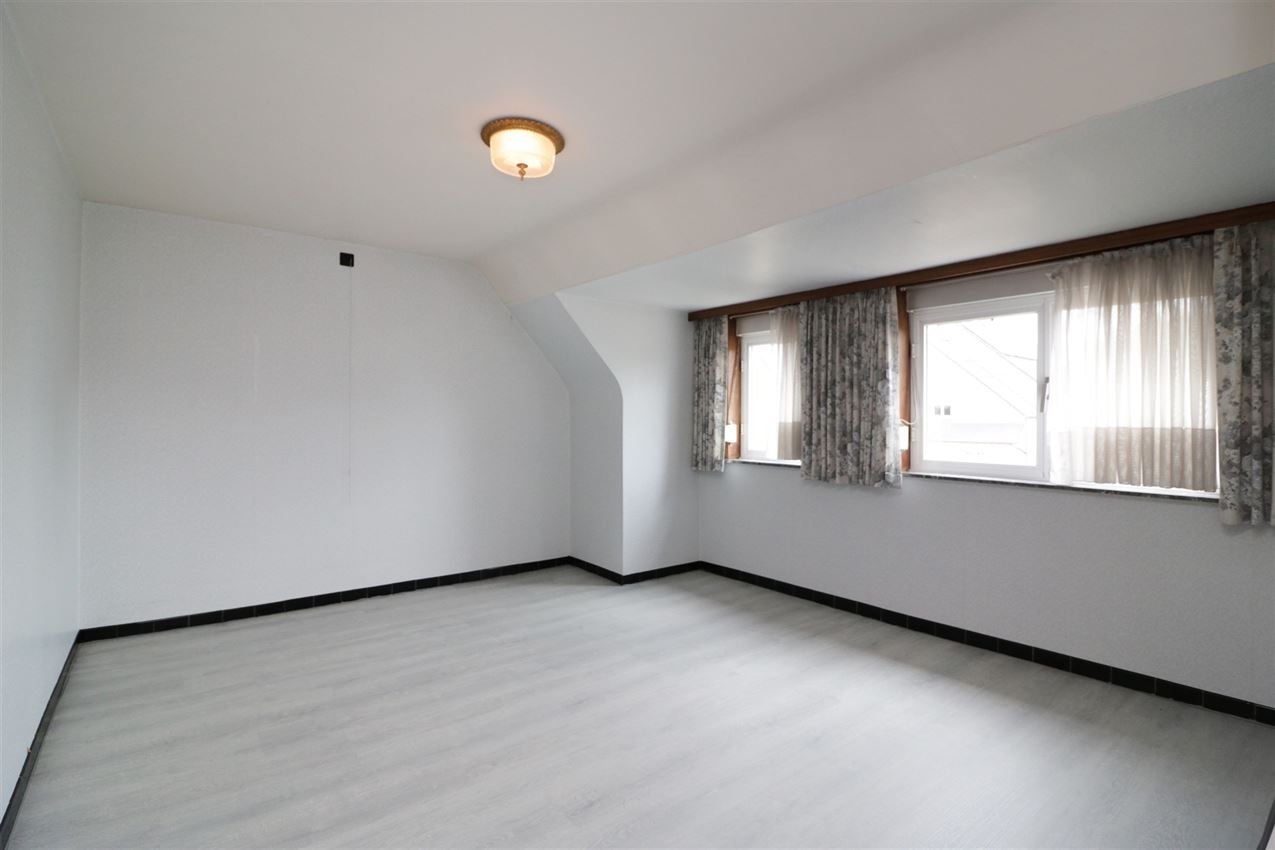 degelijke woning (3 slpk) op 11 a 95 ca foto 22