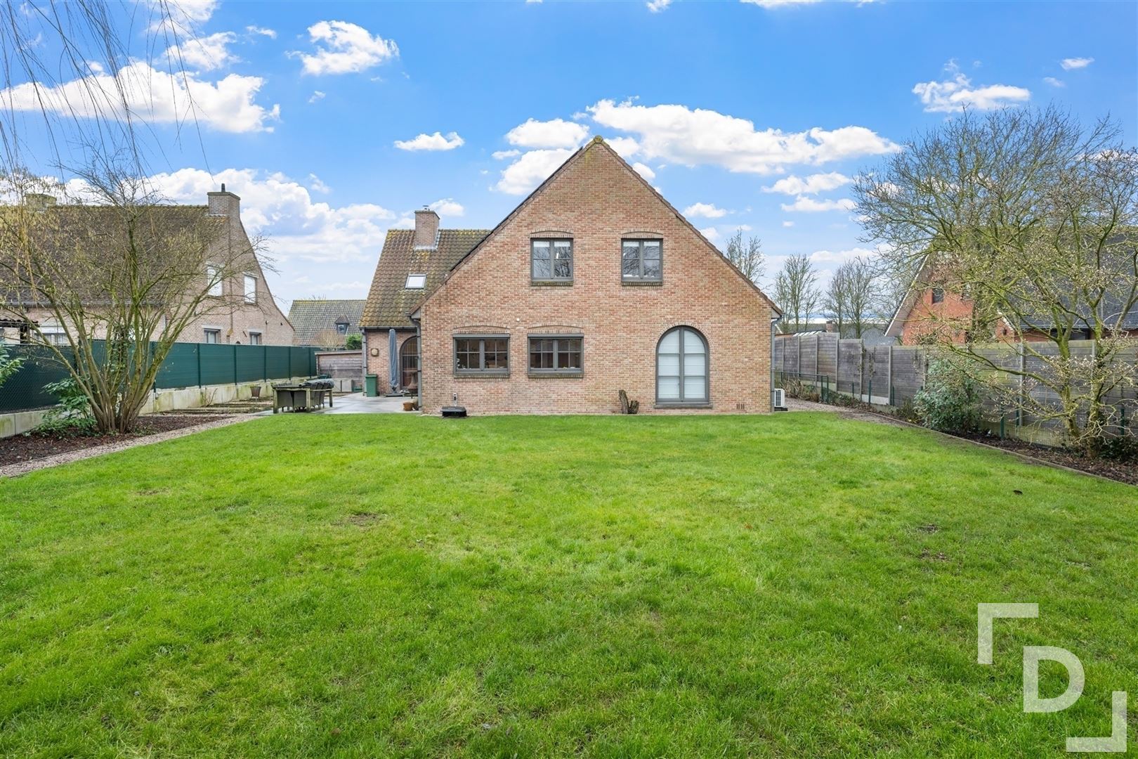 Ruime en energiezuinige villa te koop in Poperinge foto 15