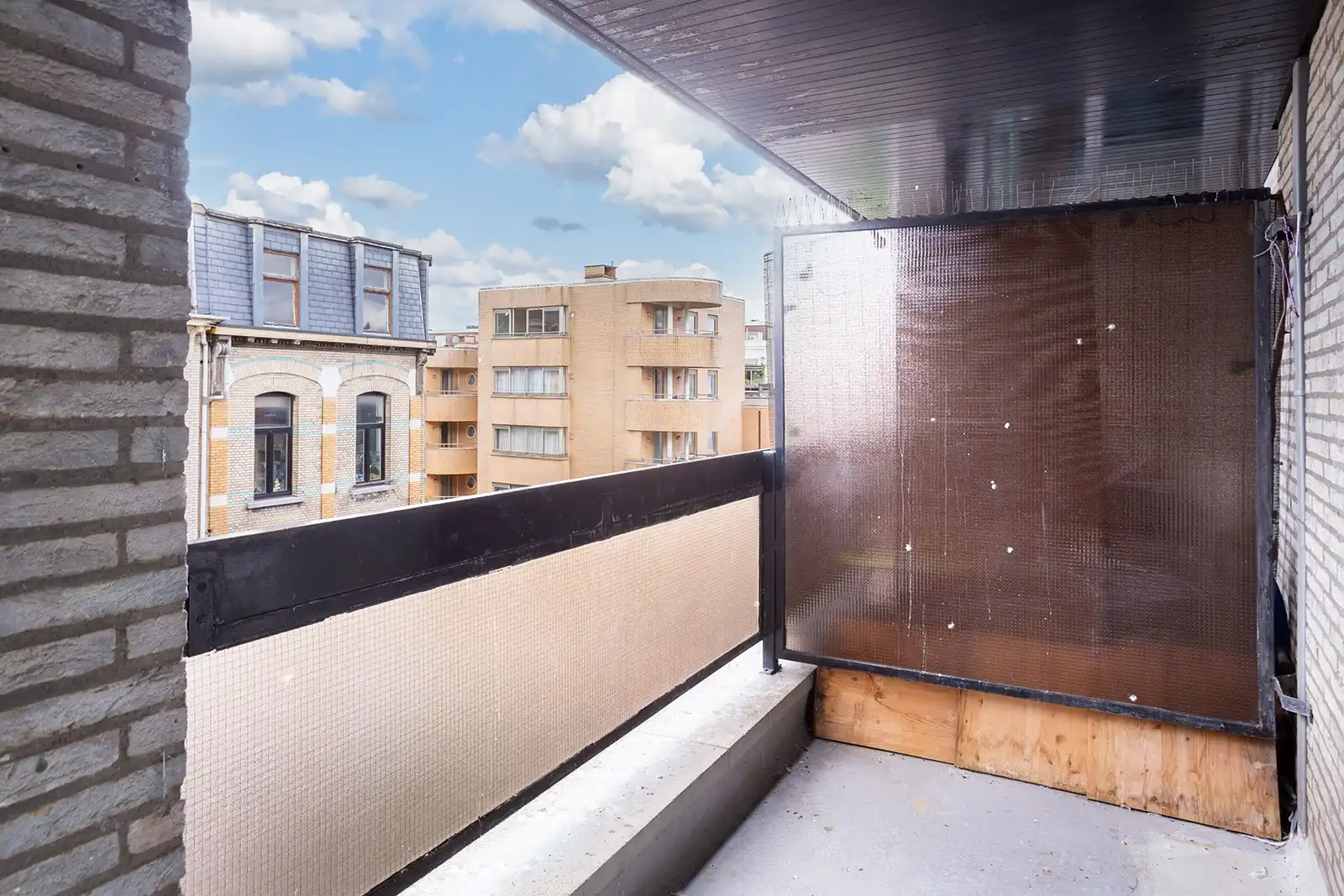 Drie slaapkamers, twee terrassen, één centrale ligging foto 10
