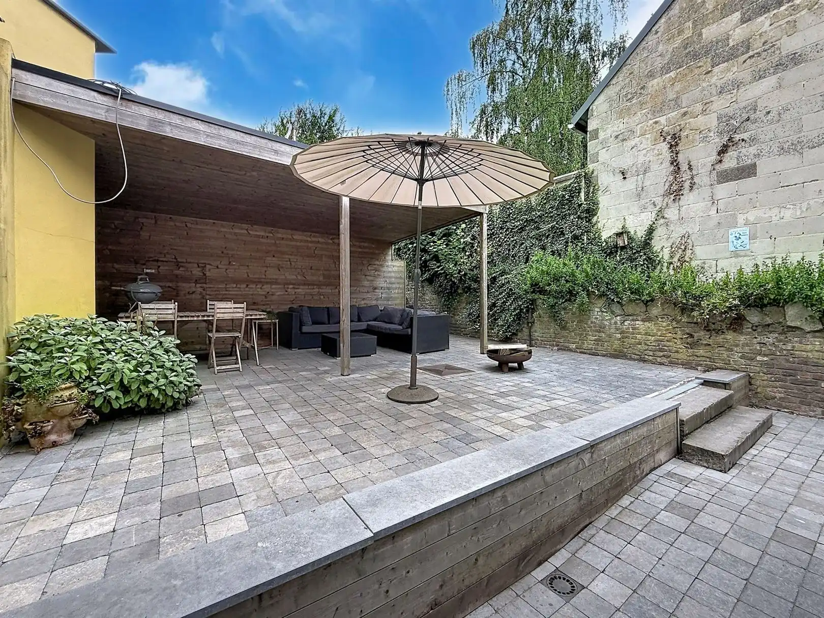 Ruime rijwoning met 5 slkps, inrichtbare zolder, tuin, 5a 47ca foto 4