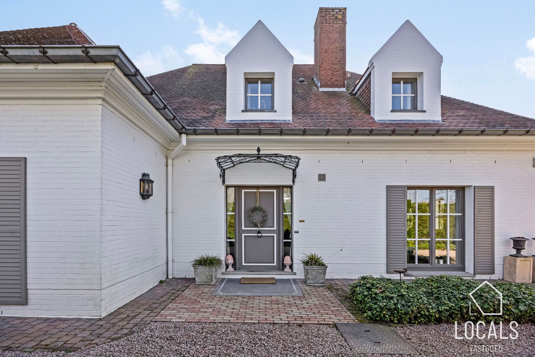 Tijdloze villa in doodlopende straat aan het bos foto 32