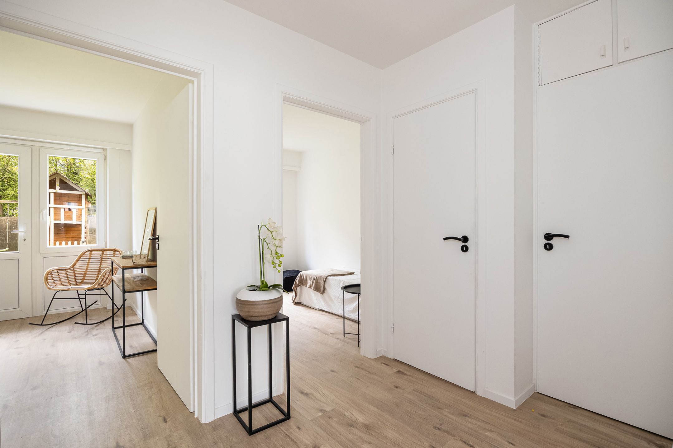 Gerenoveerd gelijkvloers appartement met tuin foto 12
