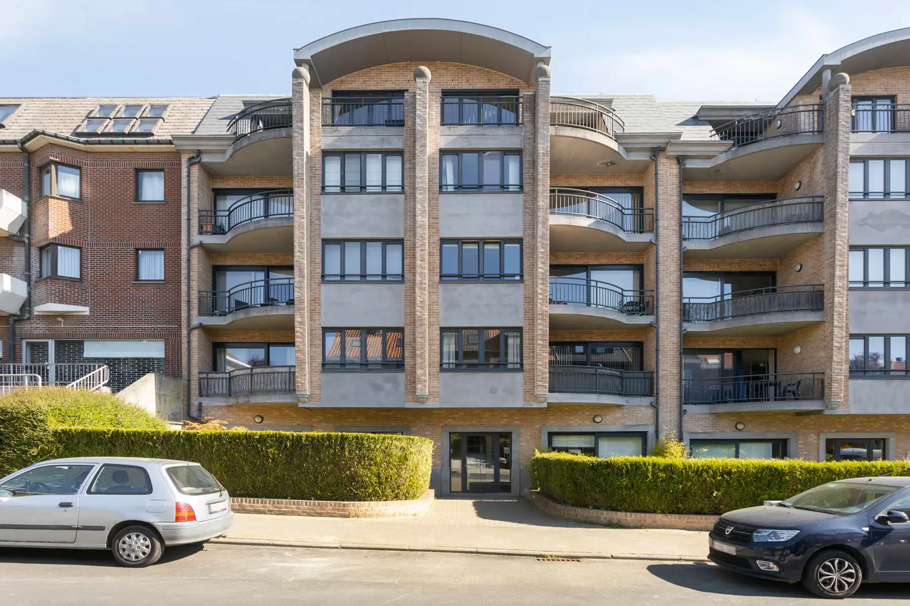 Appartement te koop foto {{pictureIndex}}