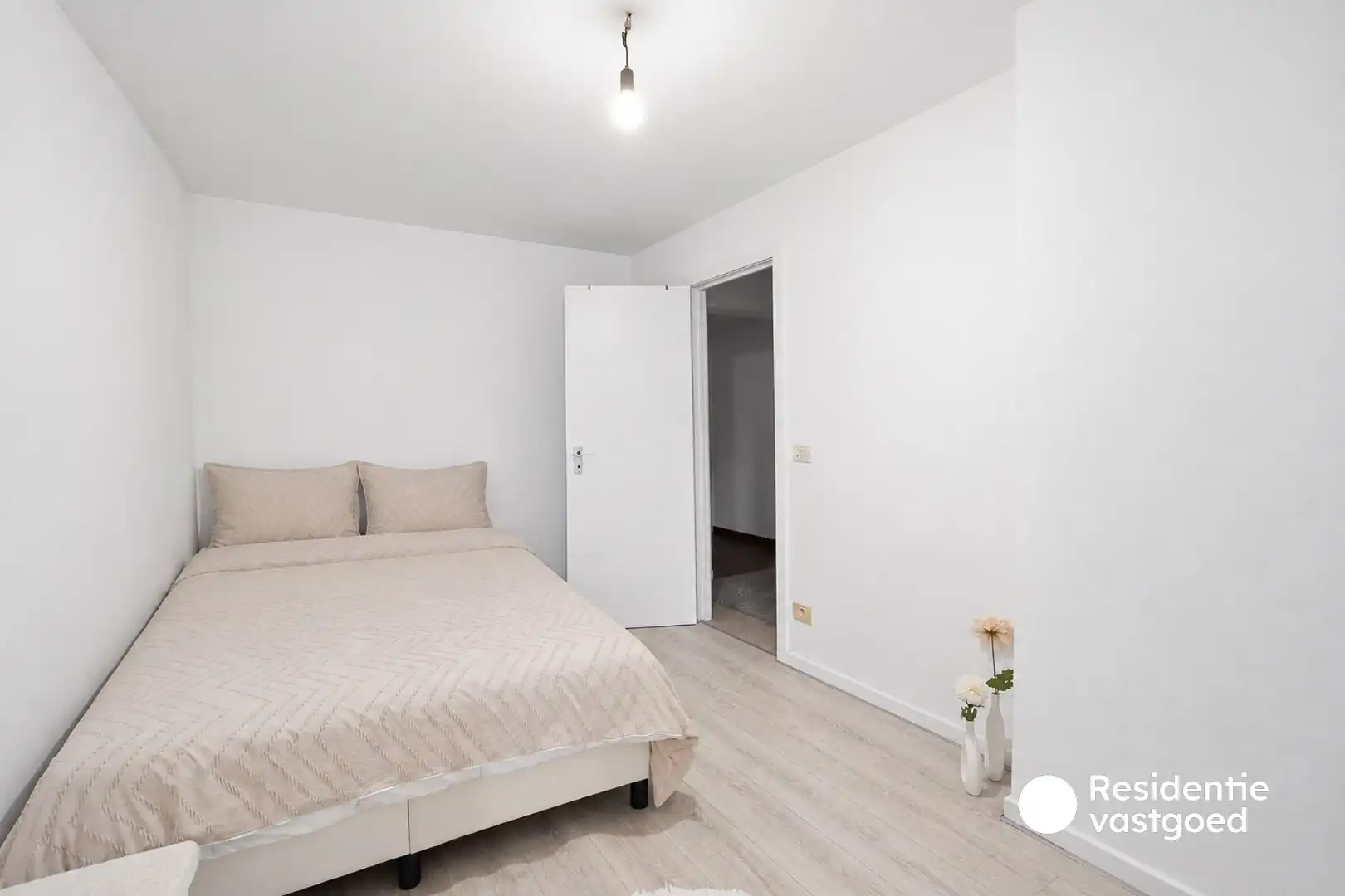 Lichtrijk 2-slaapkamerappartement op topligging in hartje Brugge foto 6