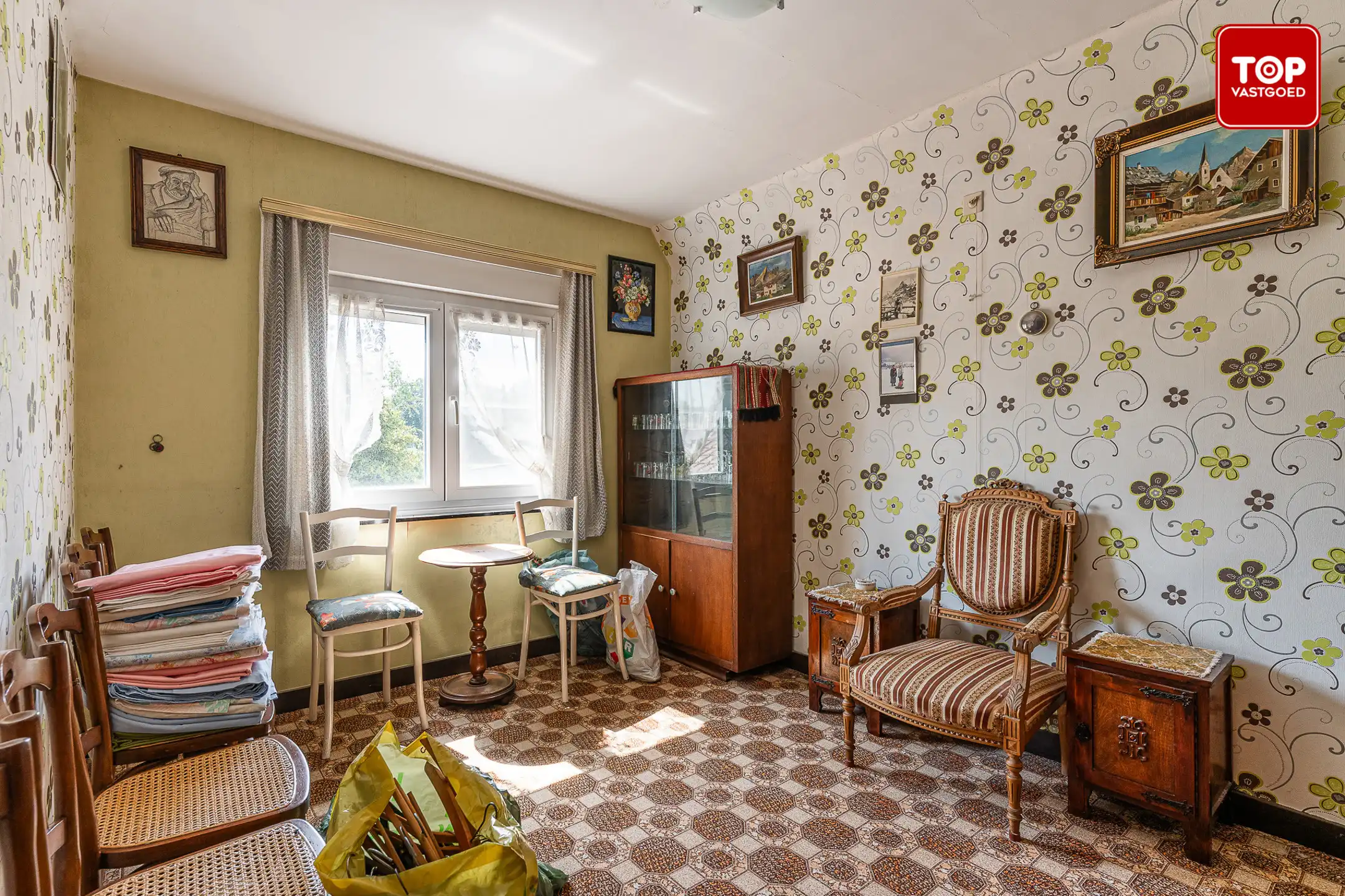 Te renoveren woning met prachtige, zonnige tuin foto 12