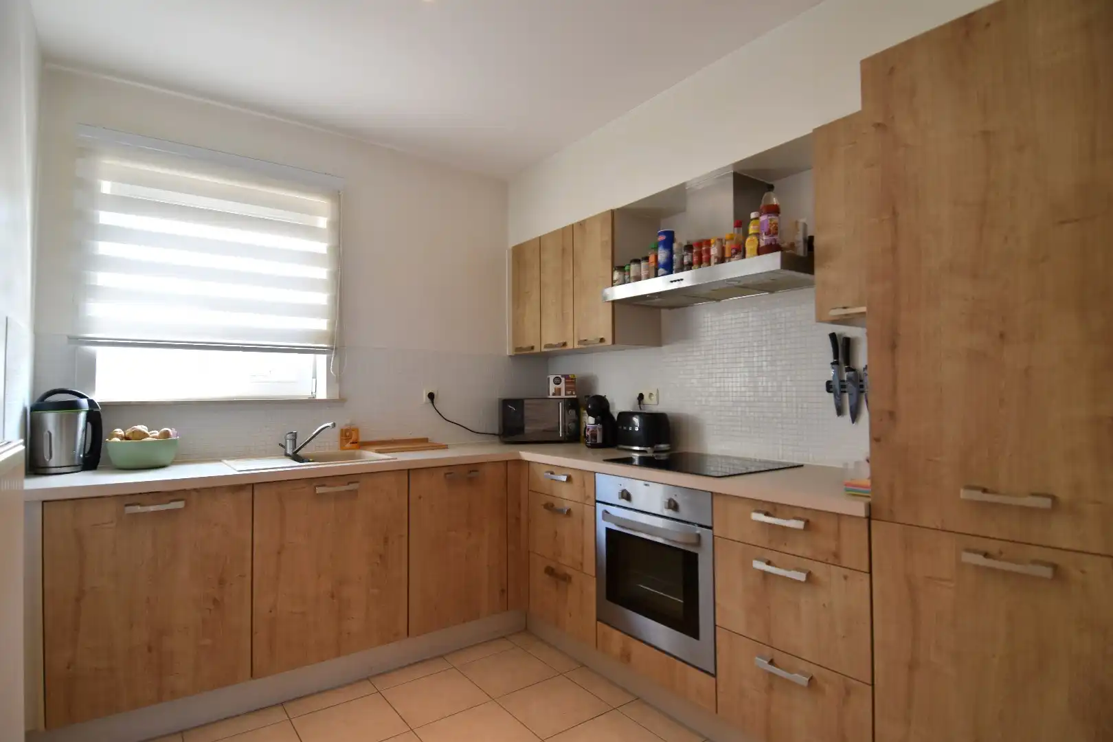 Rustig gelegen gezinswoning met 3 slaapkamers, garage en zonnige tuin te Heule foto 7