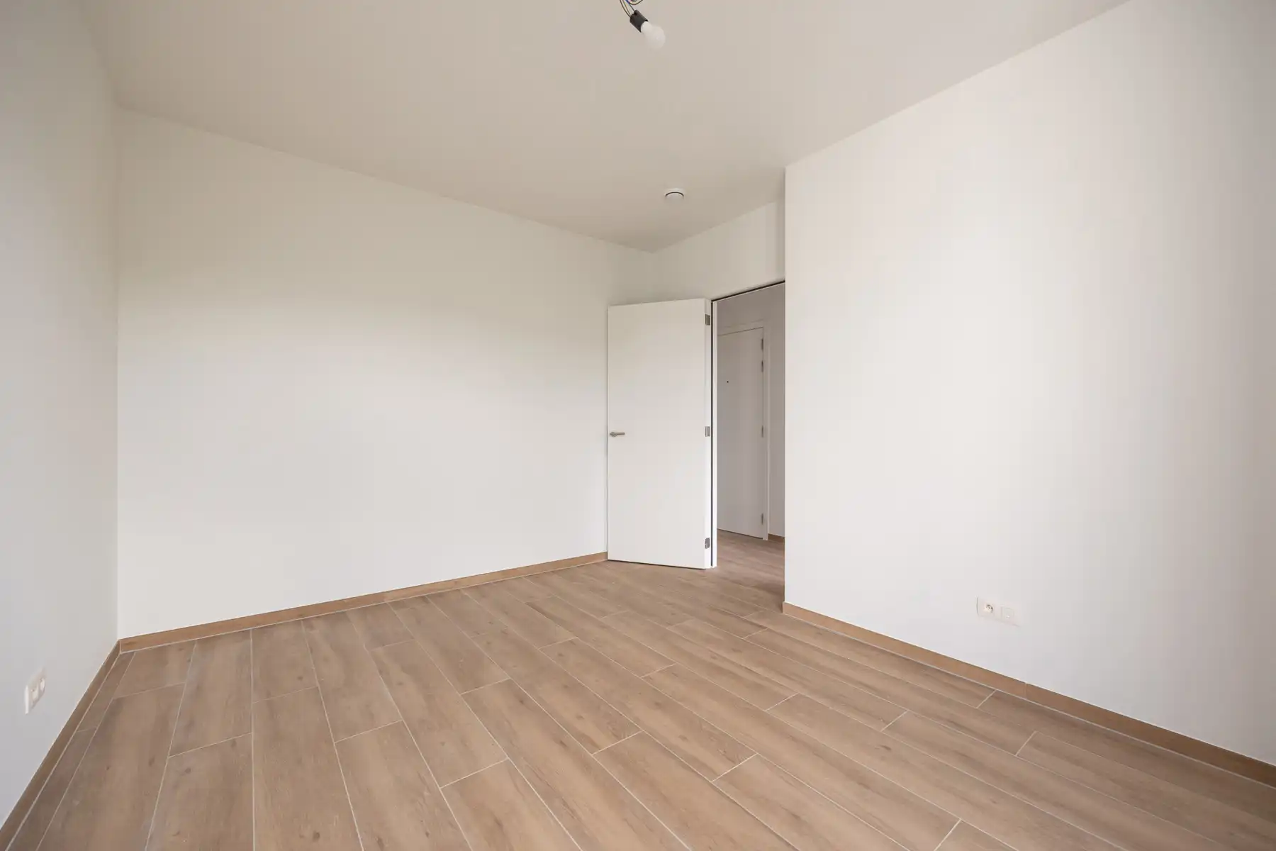 Prachtig nieuwbouwappartement op de 3de verdieping met ondergrondse autostaanplaats en berging. foto 11