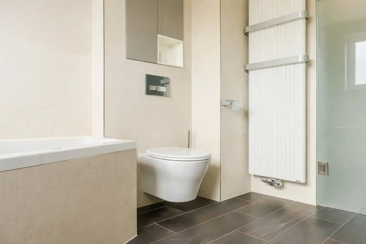 Ruime half open bebouwing in het centrum foto 25