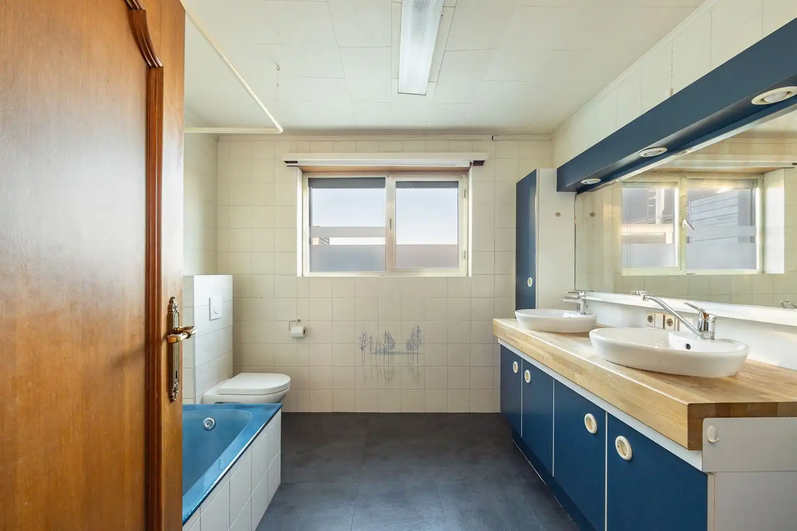 Handelspand met appartement, magazijn én hangar foto 20