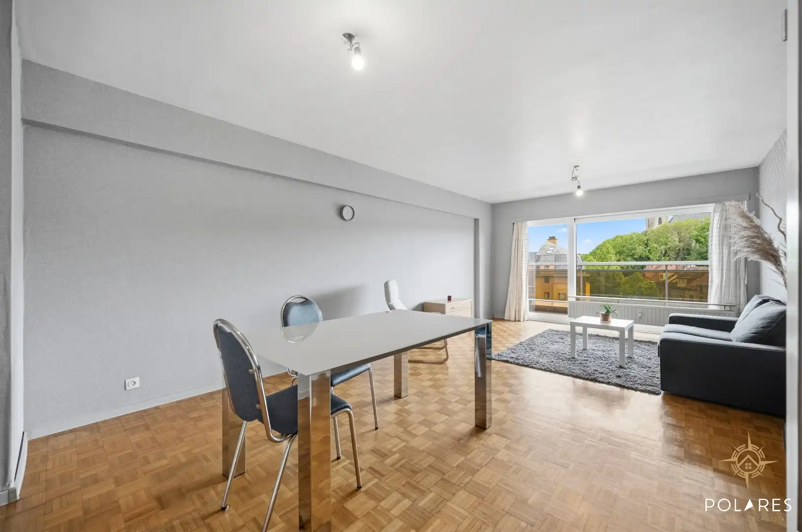 Tweeslaapkamerappartement met kelder én garagebox op een centrale ligging foto 4